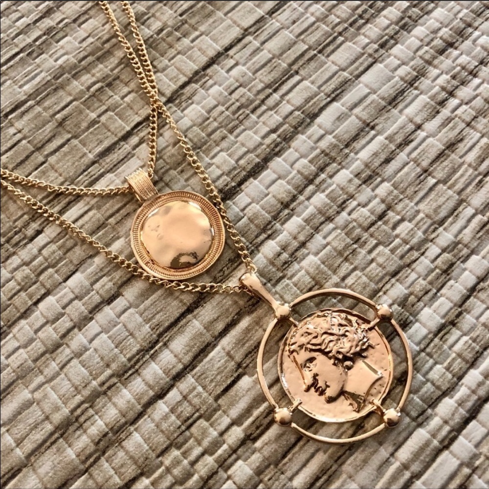 Vintage Double Layer Gold Coin Medallion Necklace - Picture 7 of 8